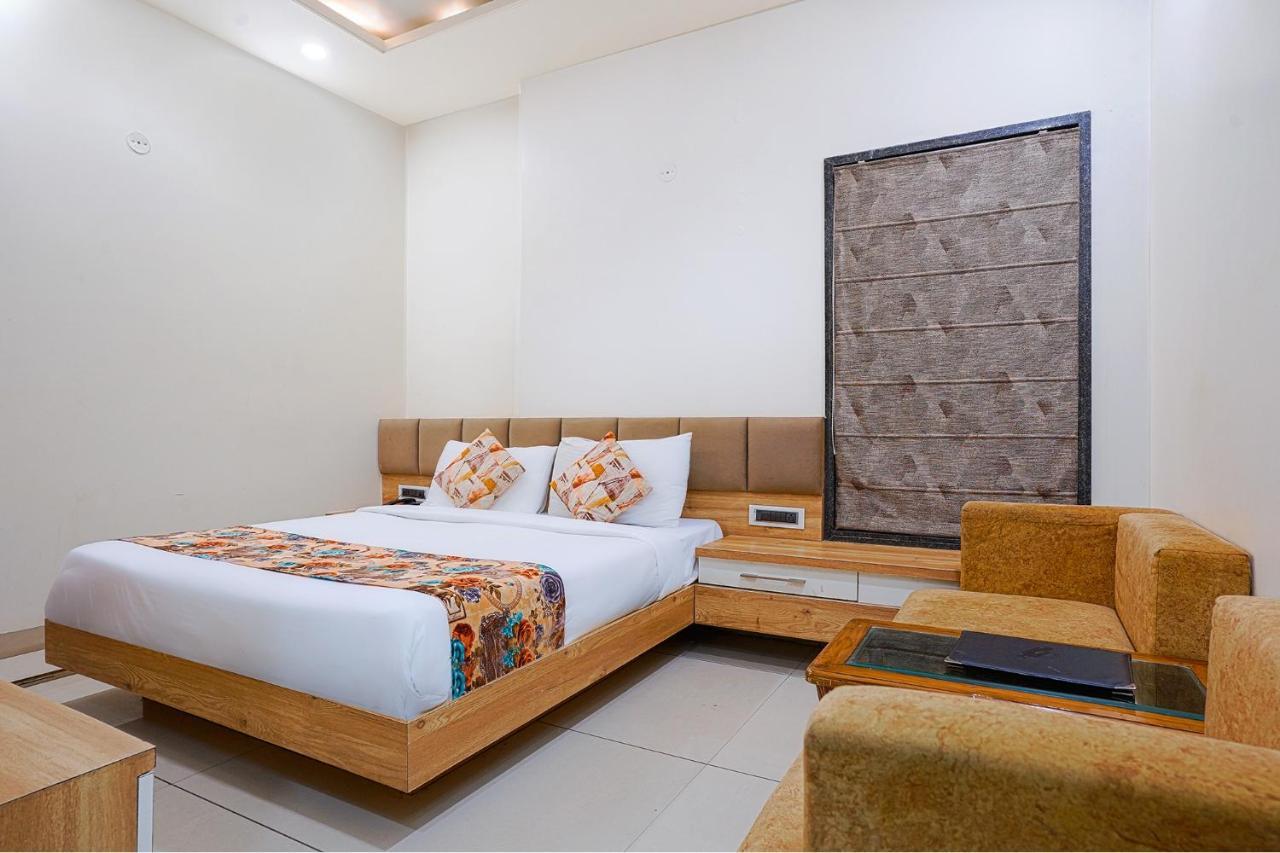 Fabhotel Jawel Palace Бопал Екстериор снимка
